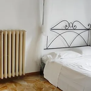 https://homestay-villari.it-tuscanyhotel.com